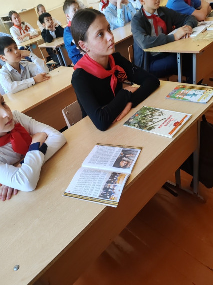 Читаем книги о войне.